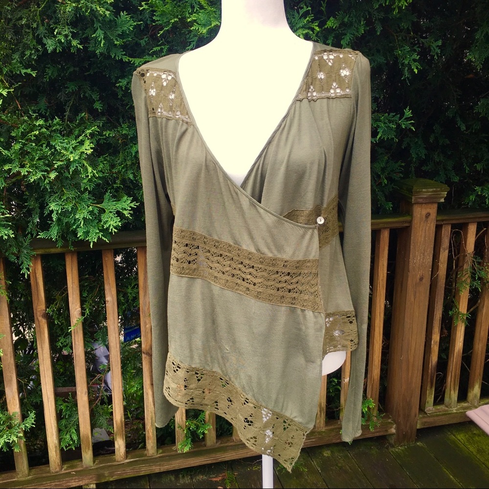 Anthropologie Tiny Wrap Cotton Lace Trim Top M